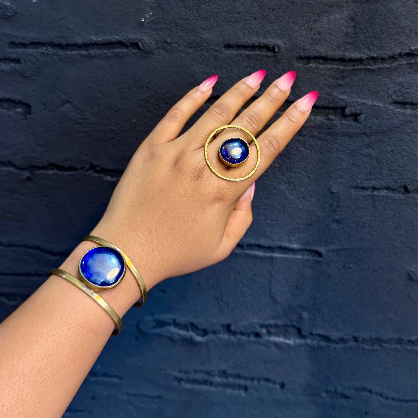Unrefyned Sapphire Stone Set Unrefyned