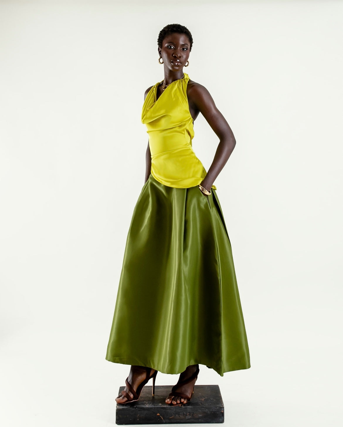 RIRAN MMIRI Maxi Skirt - Dark Olive RÍRÁN